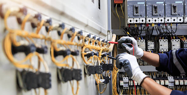 Professional Electrician technician working in Clearview, WA